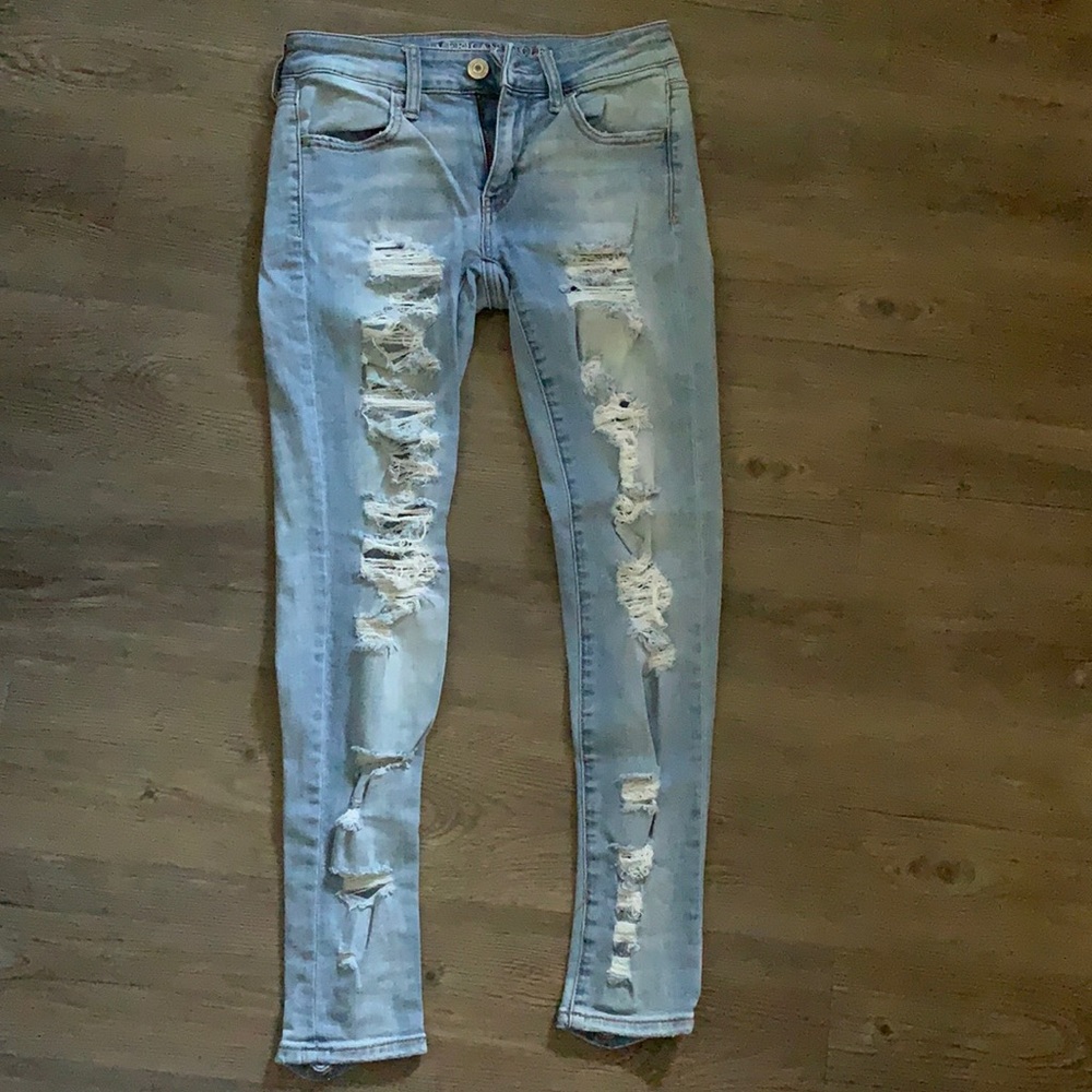 American eagle ripped jeans